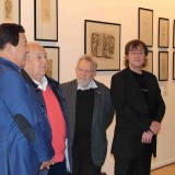 ИИльяс Айдаров с гостями выставки в Манеже
